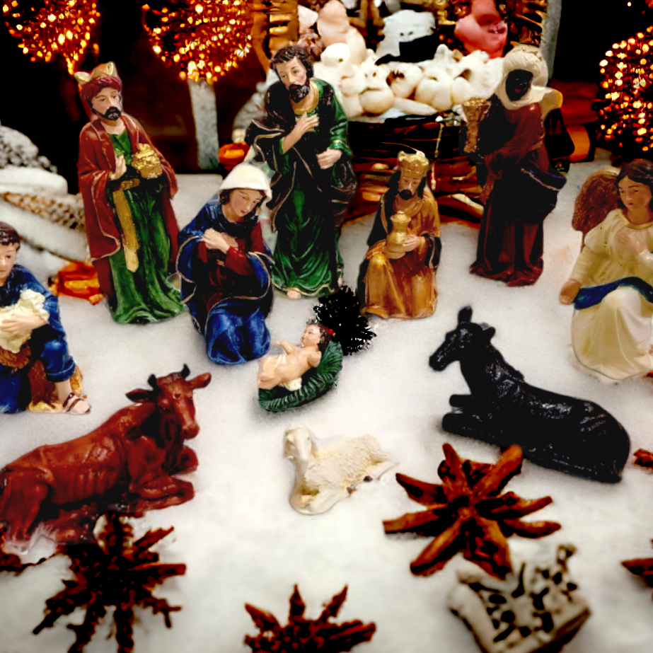 8 Inches Christmas Belen Nativity Set Fiber Resin Handmade 11pcs Christmas Decorations for Home